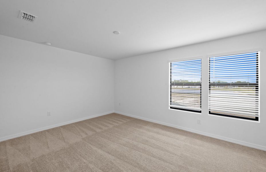 Spacious, unfurnished interior of a new home in Whispering Lakes, Lehigh Acres (Image 28).