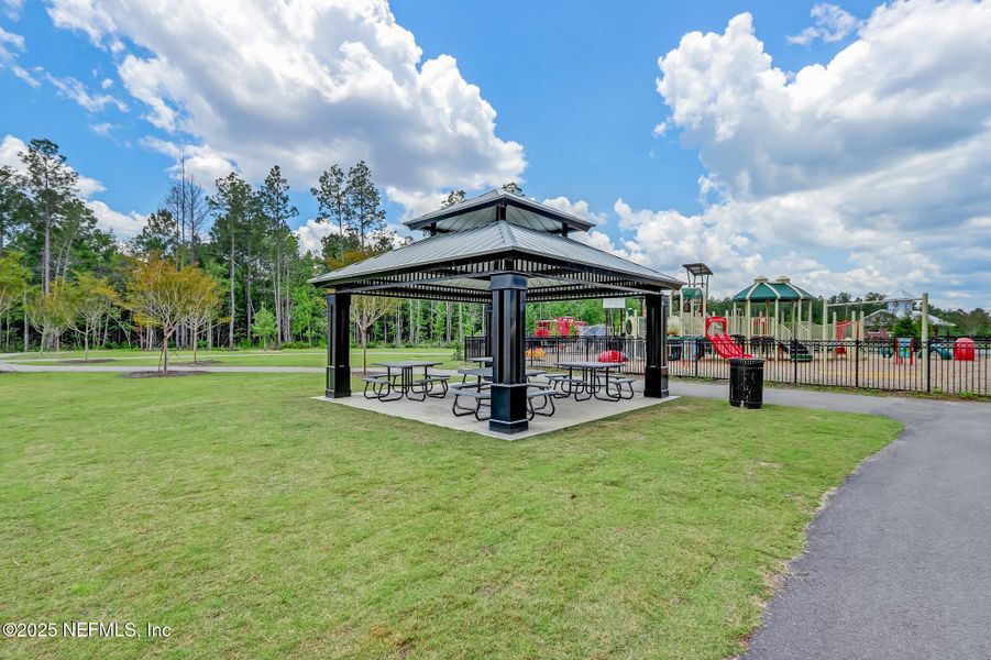 Community amenities in , Yulee (Image 25).