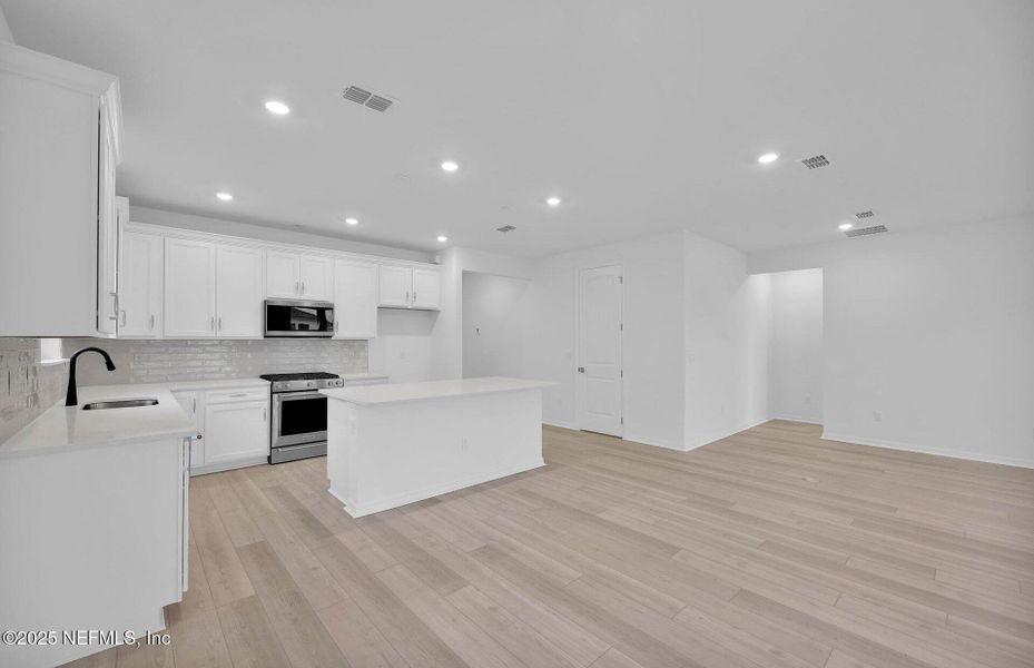 Image 32 of a home in Double Branch. Image 32 of a home in Double Branch.