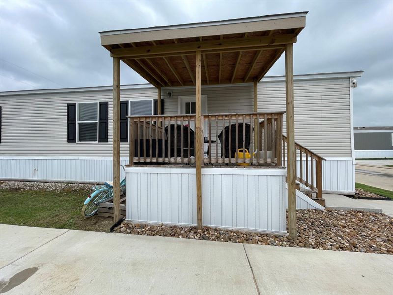 Exterior details and patio area of a home in , Tomball (Image 22).