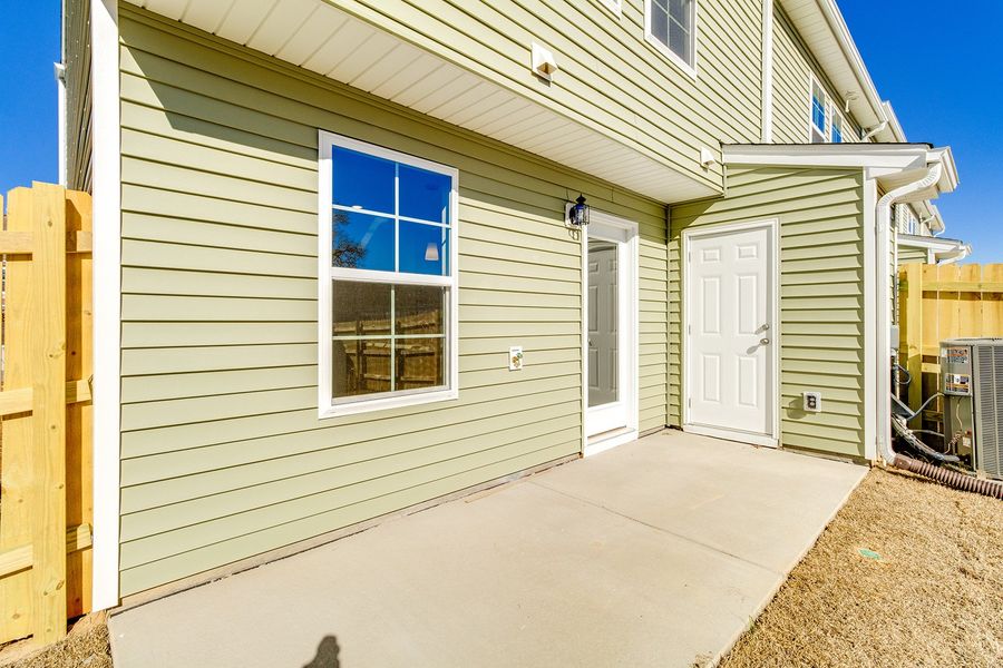 Exterior details and patio area of a home in Astoria, Columbia (Image 3).
