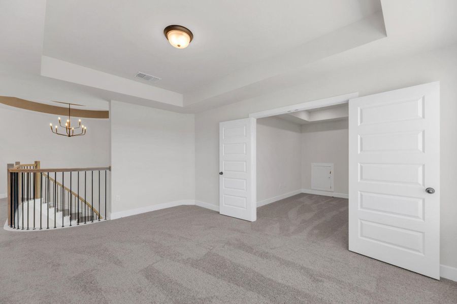 Spacious, unfurnished interior of a new home in The Colony - 50', Bastrop (Image 24).
