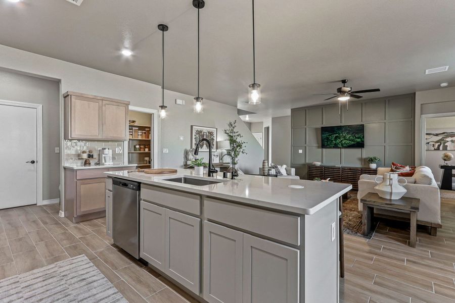 Representative furnished interior of a home built from the Franklin by View Homes in Emerald Estates, Horizon City (Image 9). Representative furnished interior of a home built from the Franklin by View Homes in Emerald Estates, Horizon City (Image 9).