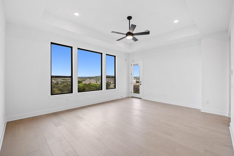 Spacious, unfurnished interior of a new home in The Hollows Sanctuary - 85', Jonestown (Image 14).