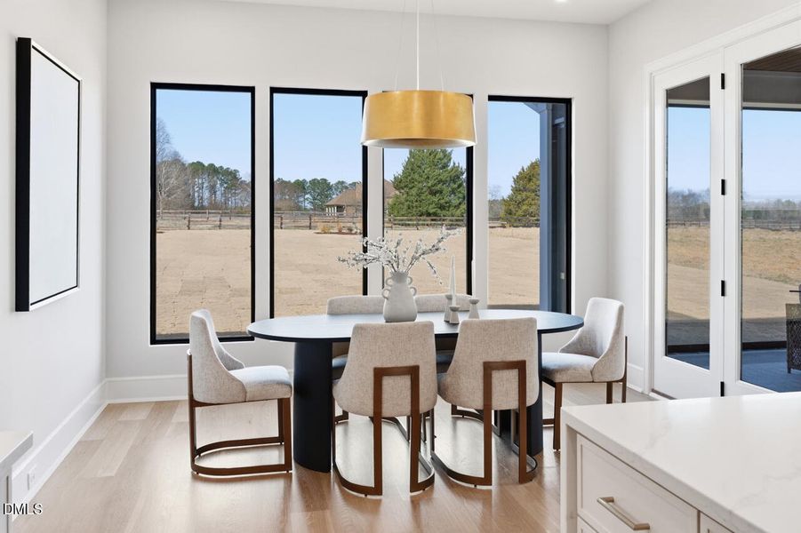 5856 Carriage Gate-41