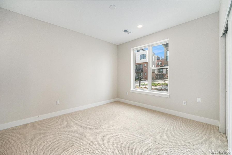 Spacious, unfurnished interior of a new home in Montmere at Autrey Shores, Superior (Image 26).