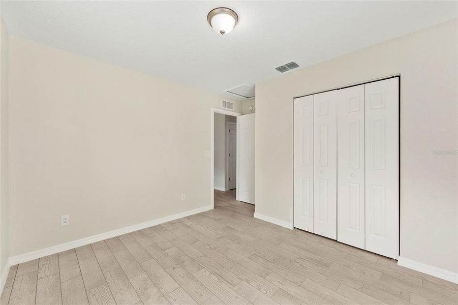 Spacious, unfurnished interior of a new home in , Ocala (Image 25).