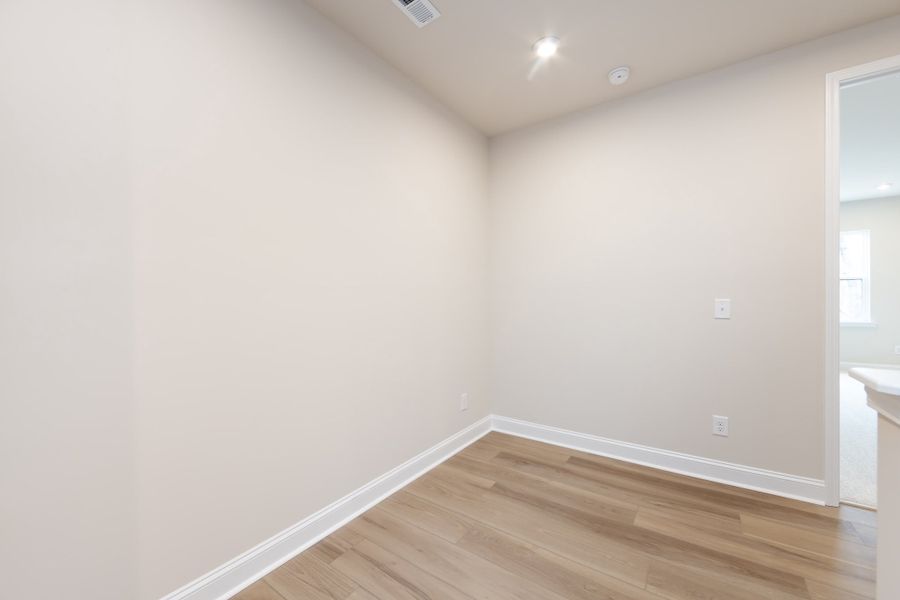 Spacious, unfurnished interior of a new home in Southbridge, Fort Mill (Image 36).