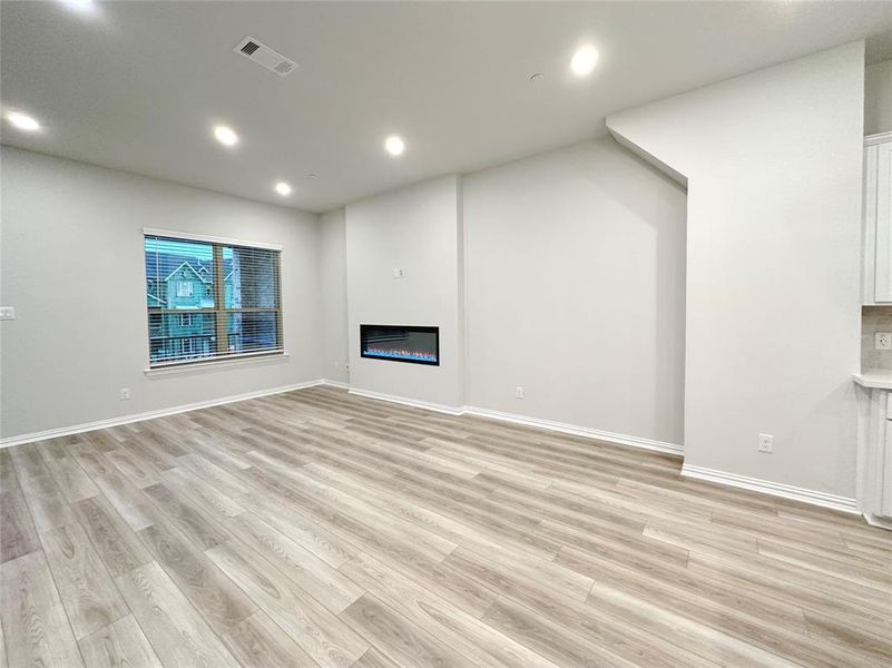 Spacious, unfurnished interior of a new home in , Frisco (Image 29). Spacious, unfurnished interior of a new home in , Frisco (Image 29).