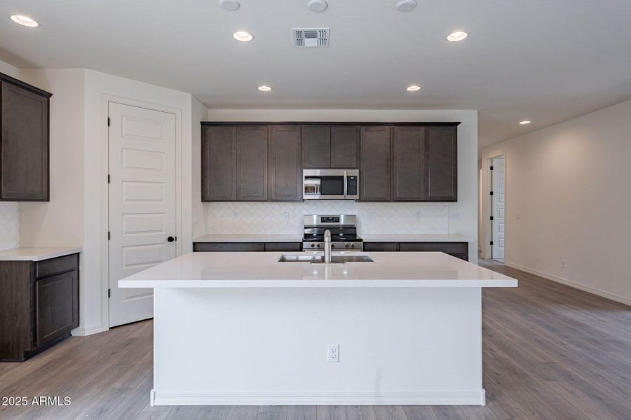 12-web-or-mls-Bunker-12 (1)