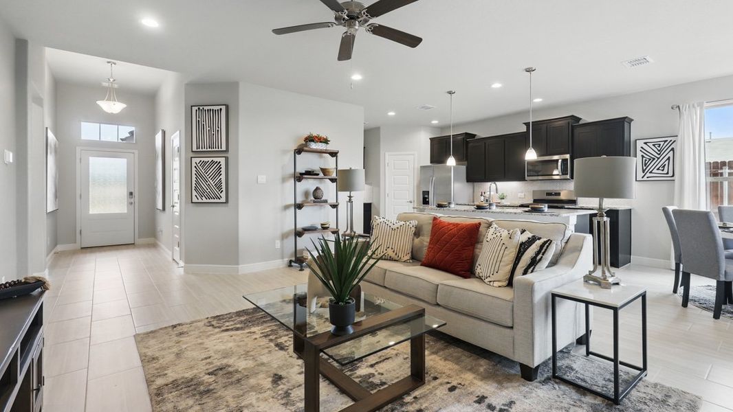 Furnished interior view inside a new home in Legado, Cleburne (Image 16).