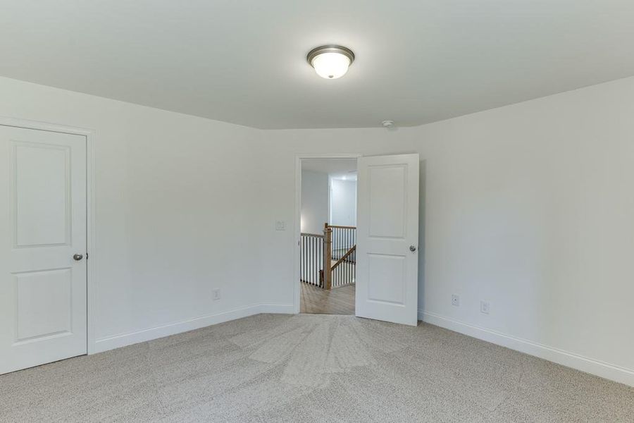 Spacious, unfurnished interior of a new home in , Commerce (Image 37).