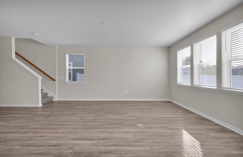 Spacious, unfurnished interior of a new home in The Preserve at Bannon Lakes, St. Augustine (Image 16).