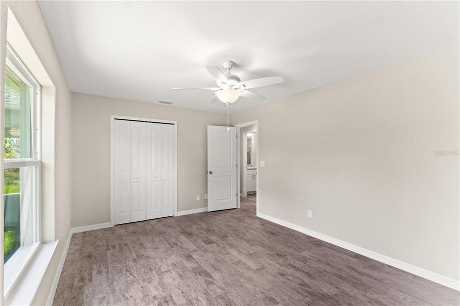 Spacious, unfurnished interior of a new home in , Port Charlotte (Image 21).