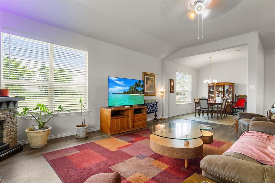 Furnished interior view inside a new home in Saddle Creek, Waco (Image 25).