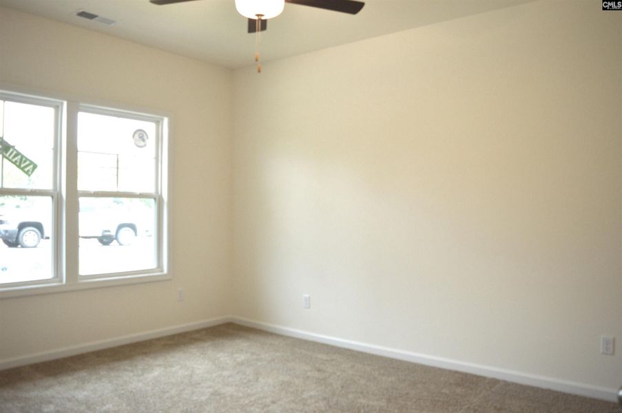 Spacious, unfurnished interior of a new home in Bickley Station, Irmo (Image 13).