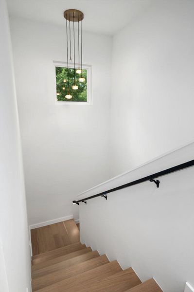 Spacious, unfurnished interior of a new home in , Austin (Image 23).