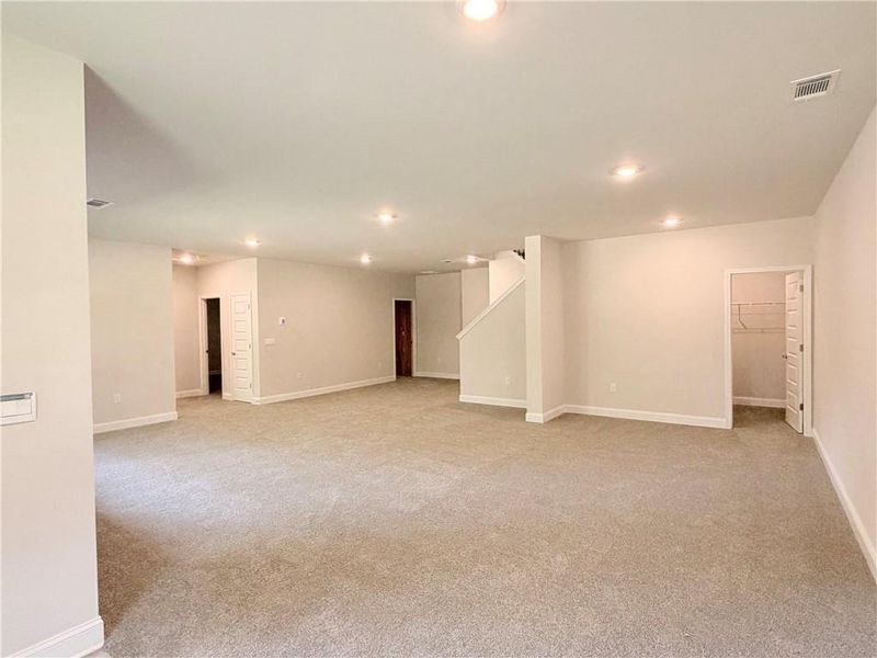 Spacious, unfurnished interior of a new home in Magnolia Villas, Cornelia (Image 21).