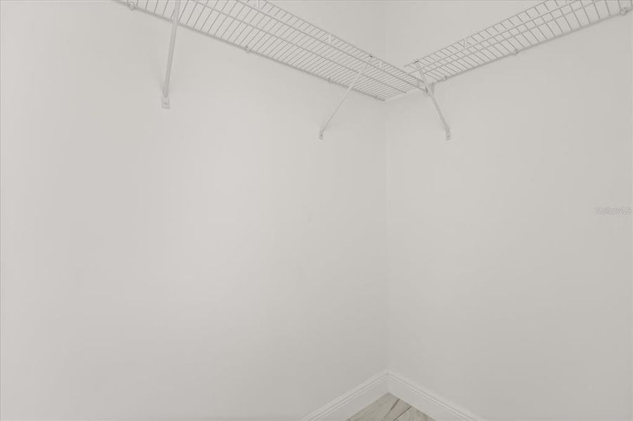 Spacious, unfurnished interior of a new home in , Citrus Springs (Image 16).