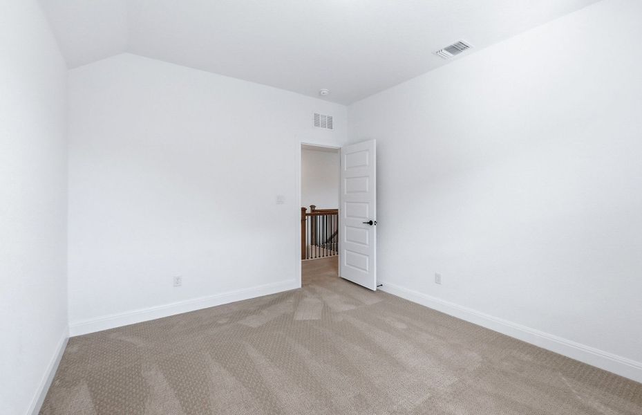 Spacious, unfurnished interior of a new home in Santa Rita Ranch, Liberty Hill (Image 36).