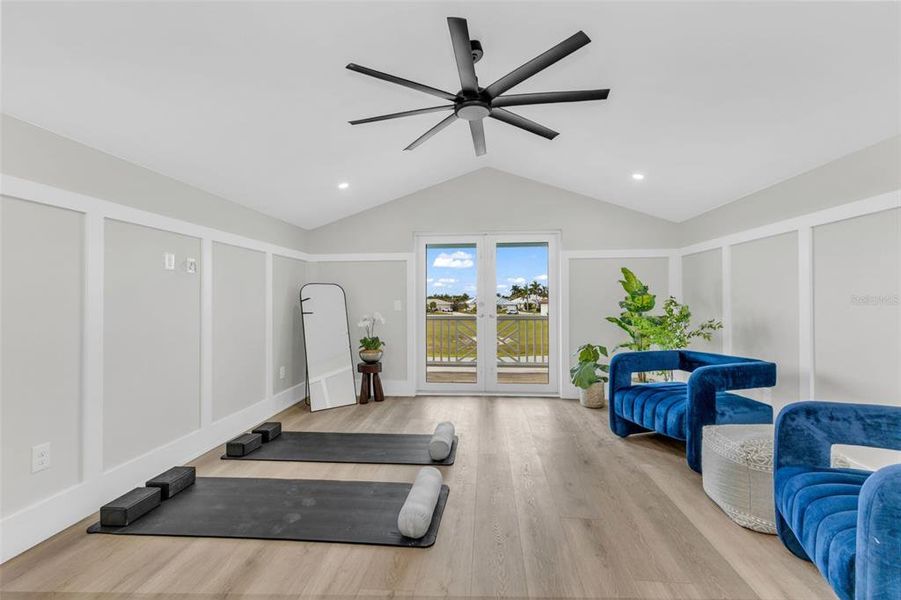 Furnished interior view inside a new home in , Punta Gorda (Image 9).