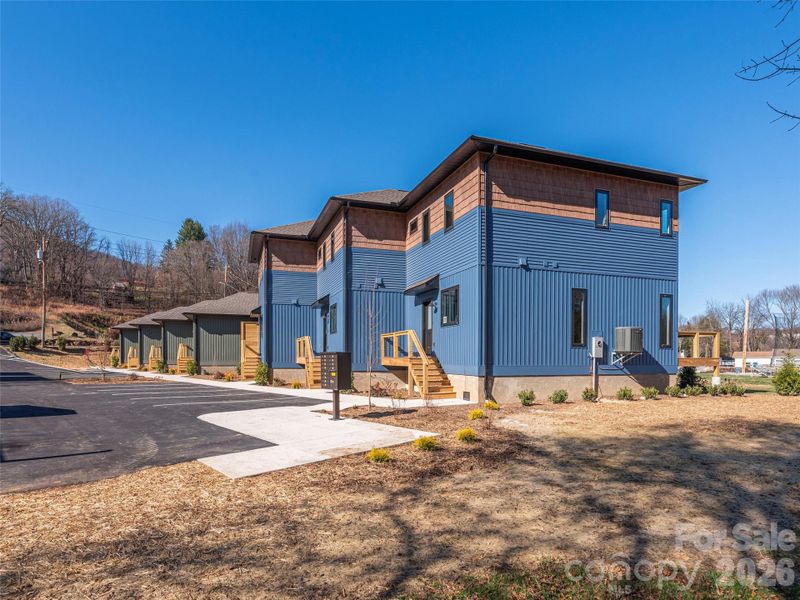 Image 25 of a home in .