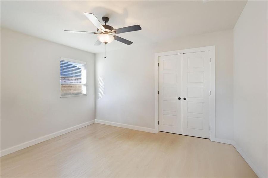 Spacious, unfurnished interior of a new home in Washington Meadows, Sherman (Image 23).