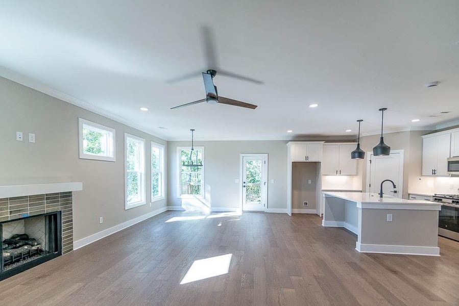 Spacious, unfurnished interior of a new home in Creekside, Decatur (Image 25).