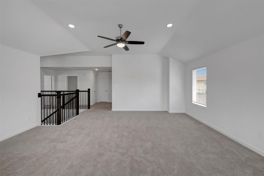 Spacious, unfurnished interior of a new home in Moran Ranch, Willis (Image 28).