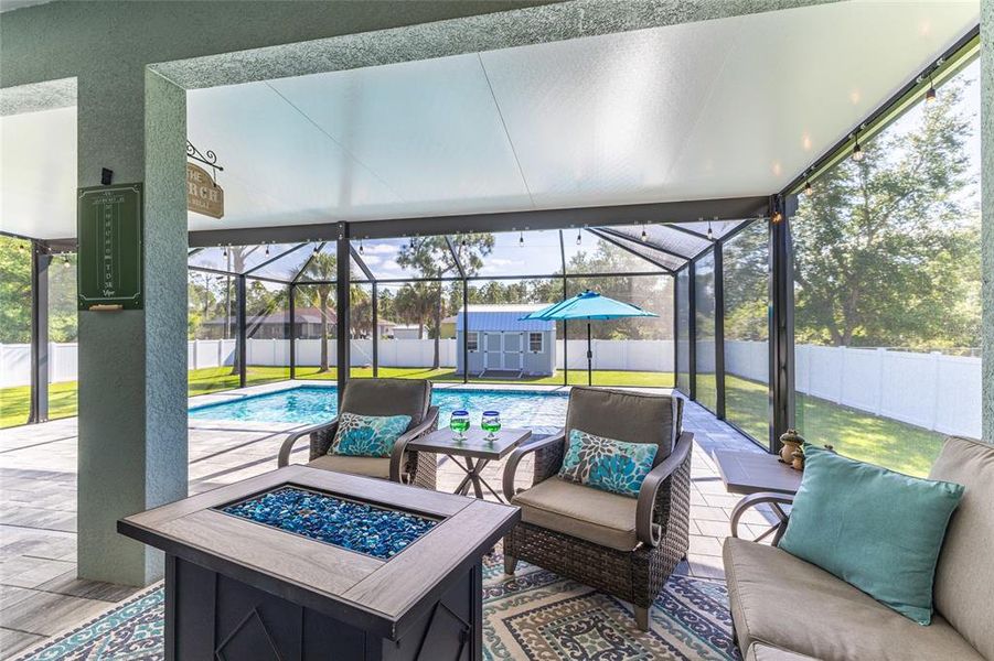 Exterior details and patio area of a home in , Lehigh Acres (Image 4).