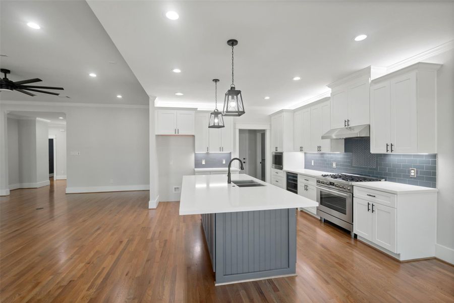 Furnished interior view inside a new home in , Houston (Image 8). Furnished interior view inside a new home in , Houston (Image 8).