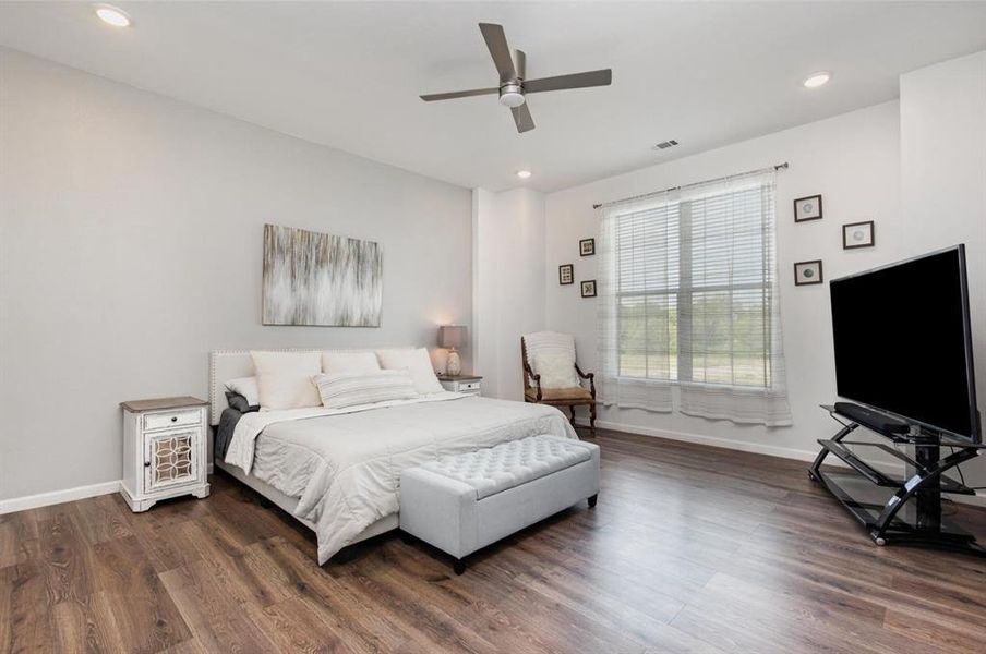 Furnished interior view inside a new home in , Ennis (Image 20). Furnished interior view inside a new home in , Ennis (Image 20).
