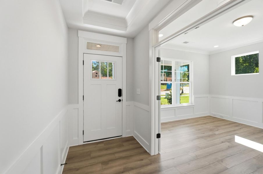 Spacious, unfurnished interior of a new home in Enclave at Riverdale, Huntersville (Image 13).