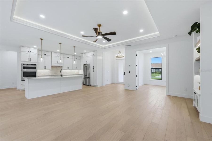 Spacious, unfurnished interior of a new home in , Rotonda West (Image 20).