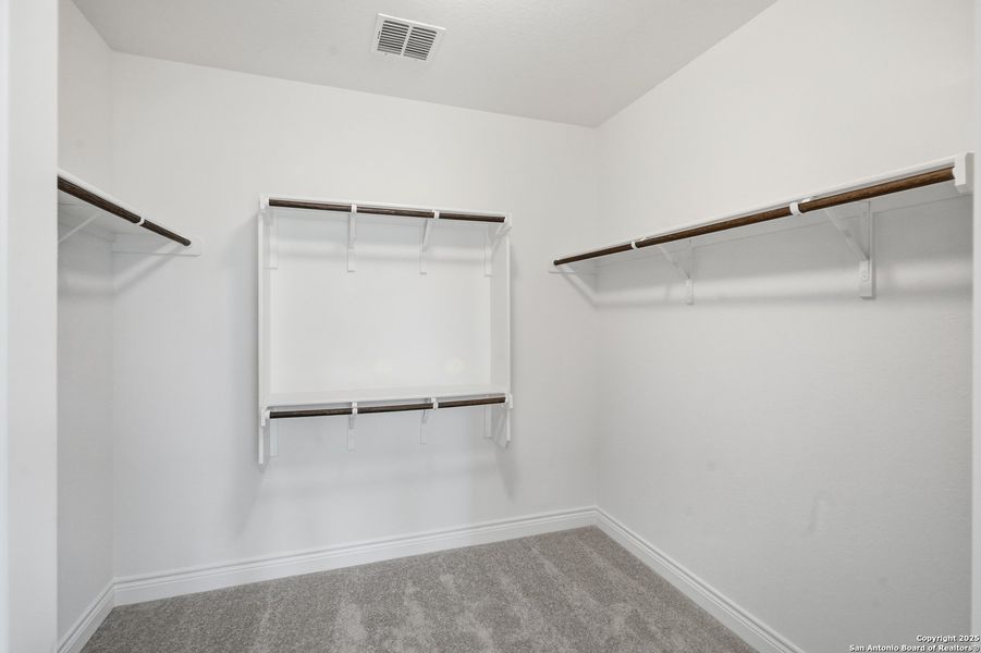 Spacious, unfurnished interior of a new home in Davis Ranch, San Antonio (Image 32).