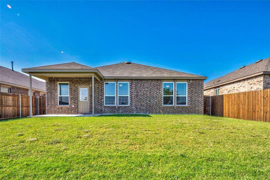 Exterior details and patio area of a home in Ridgeview Farms, Fort Worth (Image 3). Exterior details and patio area of a home in Ridgeview Farms, Fort Worth (Image 3).