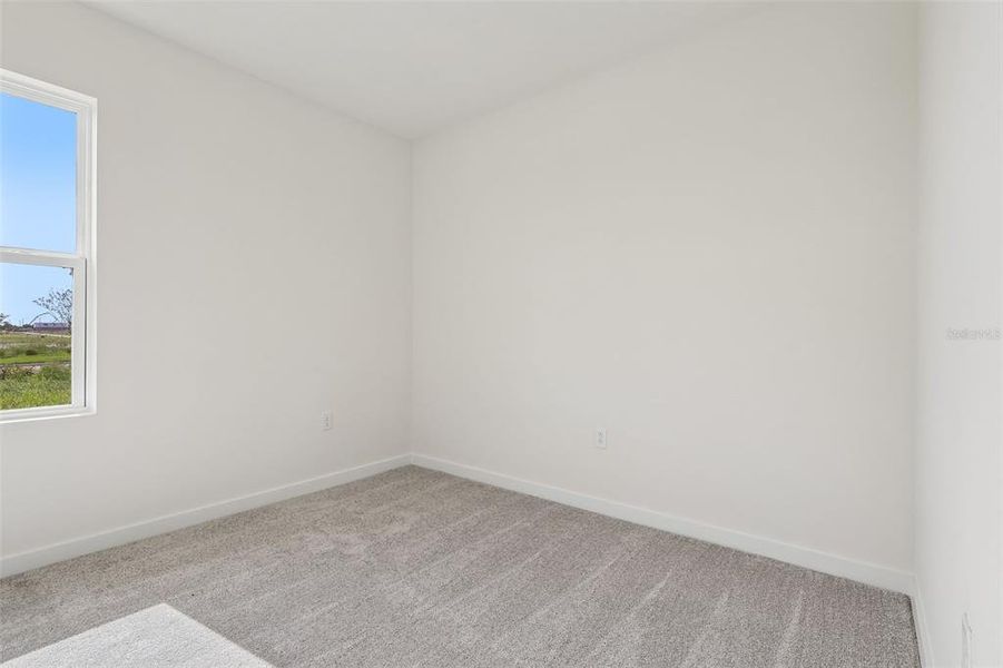 Spacious, unfurnished interior of a new home in Hamilton Bluff, Haines City (Image 32).
