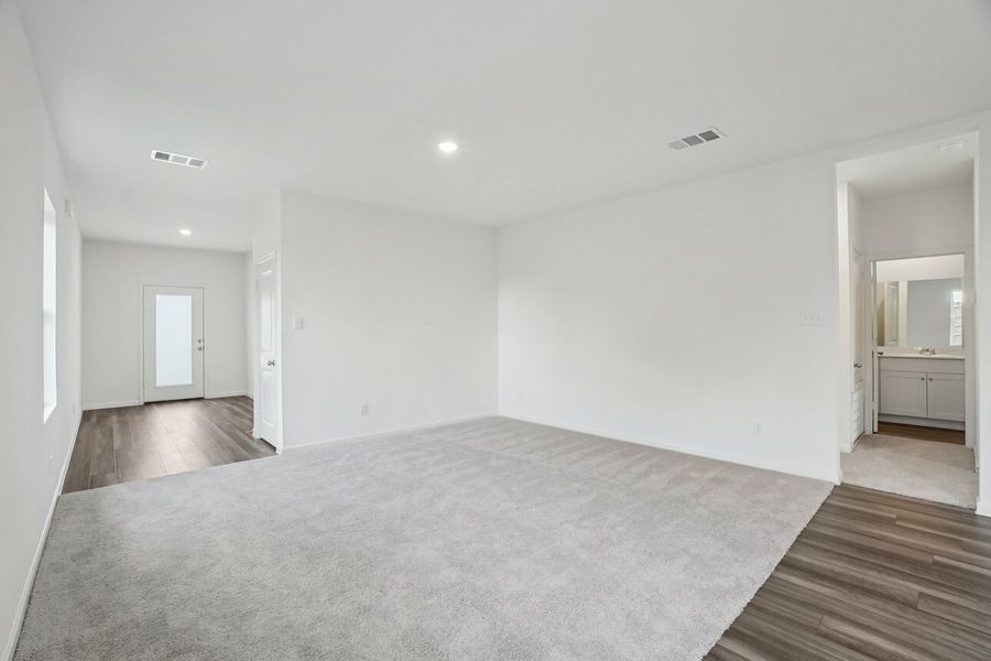 Representative unfurnished interior of a home built from the Enterprise by Starlight Homes in Hymeadow, Maxwell (Image 17).