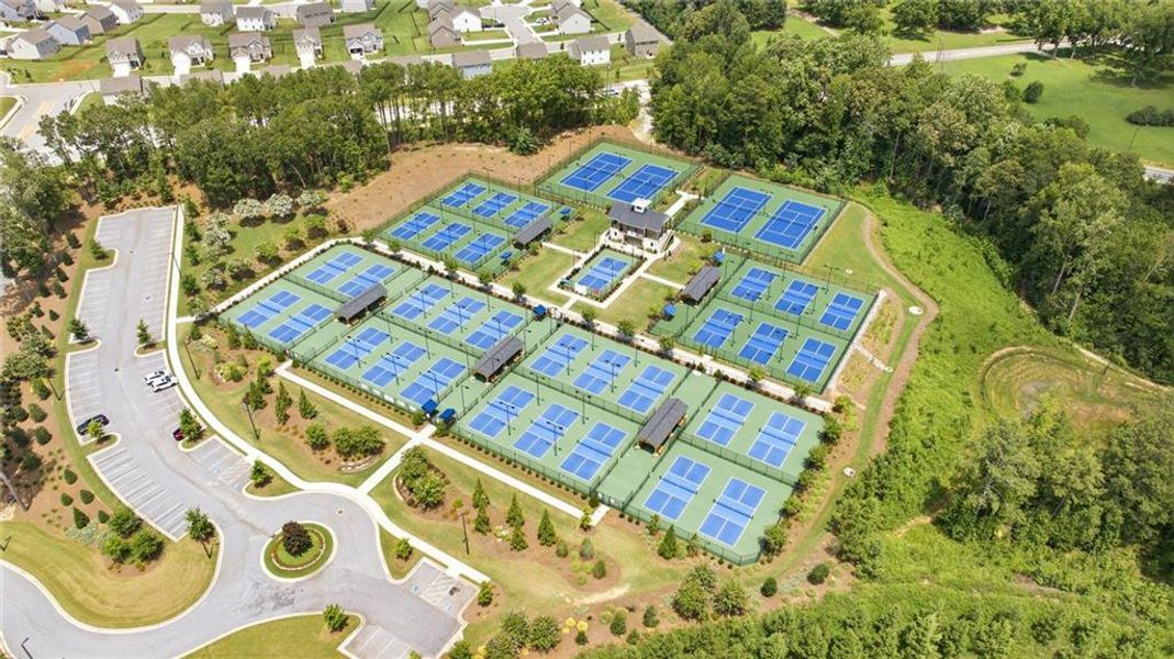 Community amenities in Twin Lakes, Hoschton (Image 34).