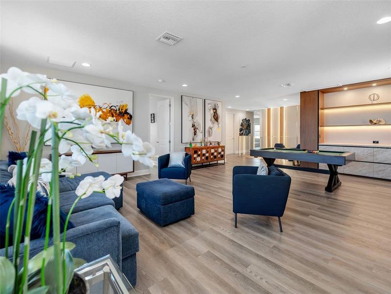 Furnished interior view inside a new home in , Orlando (Image 18).