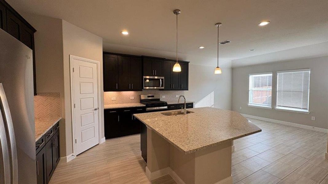 Furnished interior view inside a new home in Sandstone Estates, Granbury (Image 6). Furnished interior view inside a new home in Sandstone Estates, Granbury (Image 6).