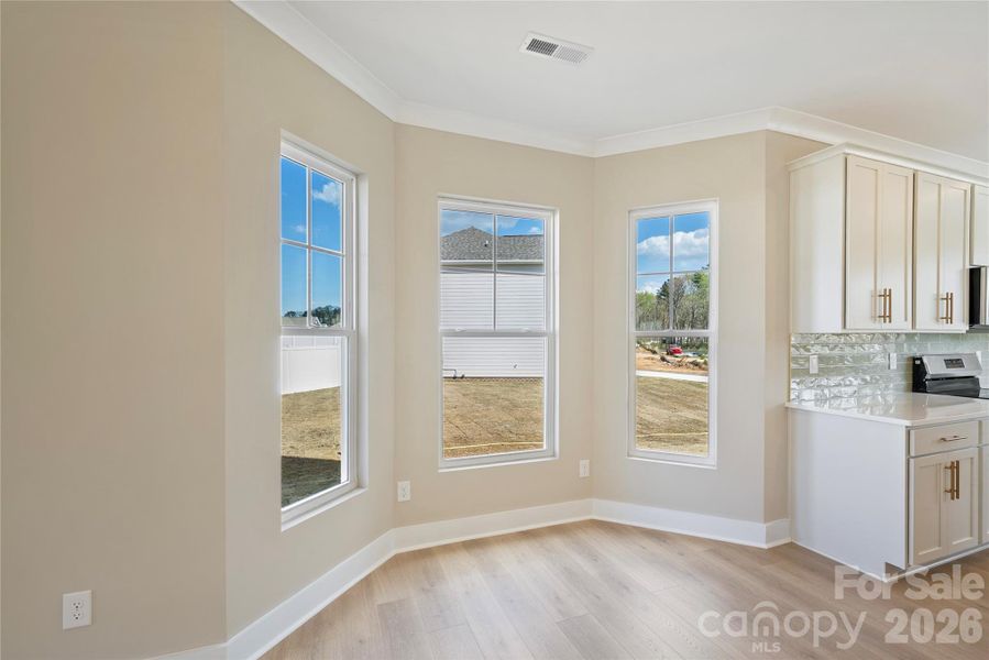 Spacious, unfurnished interior of a new home in , Stanfield (Image 14).