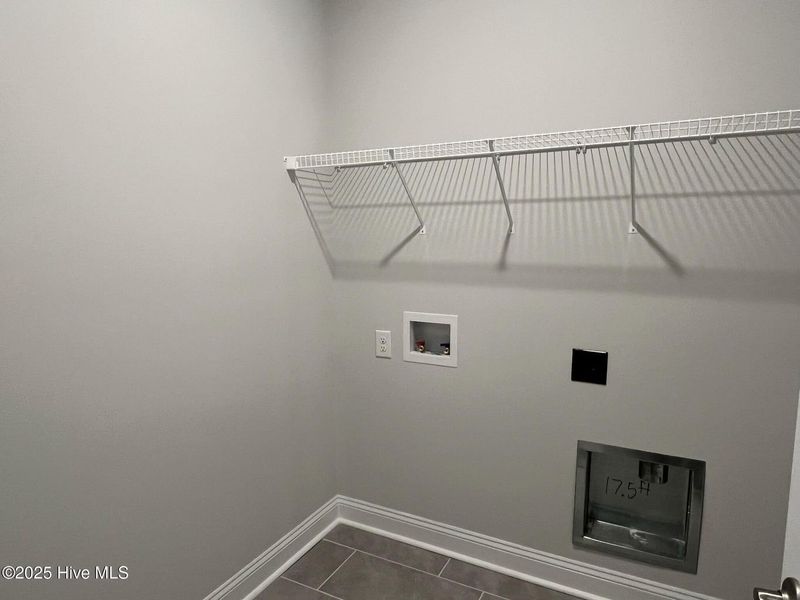 Spacious, unfurnished interior of a new home in Palmetto Creek, Bolivia (Image 25). Spacious, unfurnished interior of a new home in Palmetto Creek, Bolivia (Image 25).