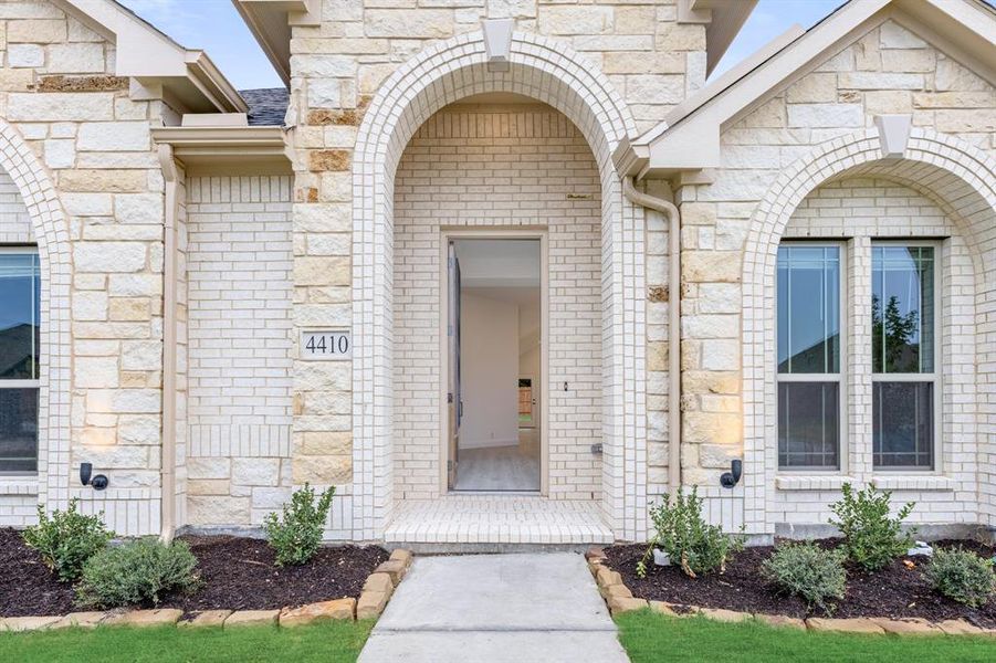 Exterior details and patio area of a home in Ridgepoint, Midlothian (Image 21). Exterior details and patio area of a home in Ridgepoint, Midlothian (Image 21).