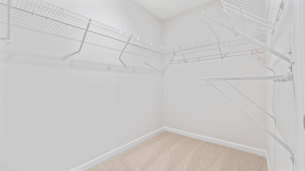 Image 31 of a home in Woodglen.