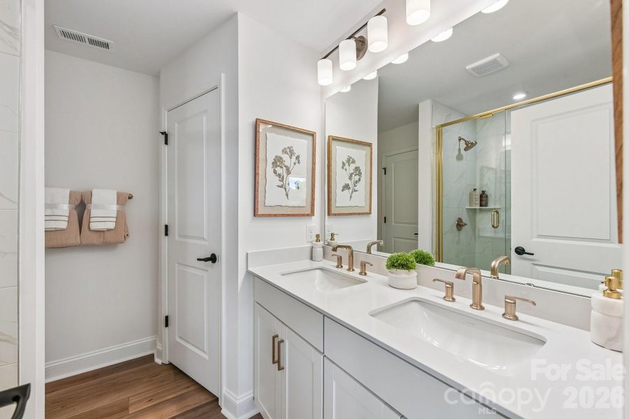 DECORATED MODEL HOME