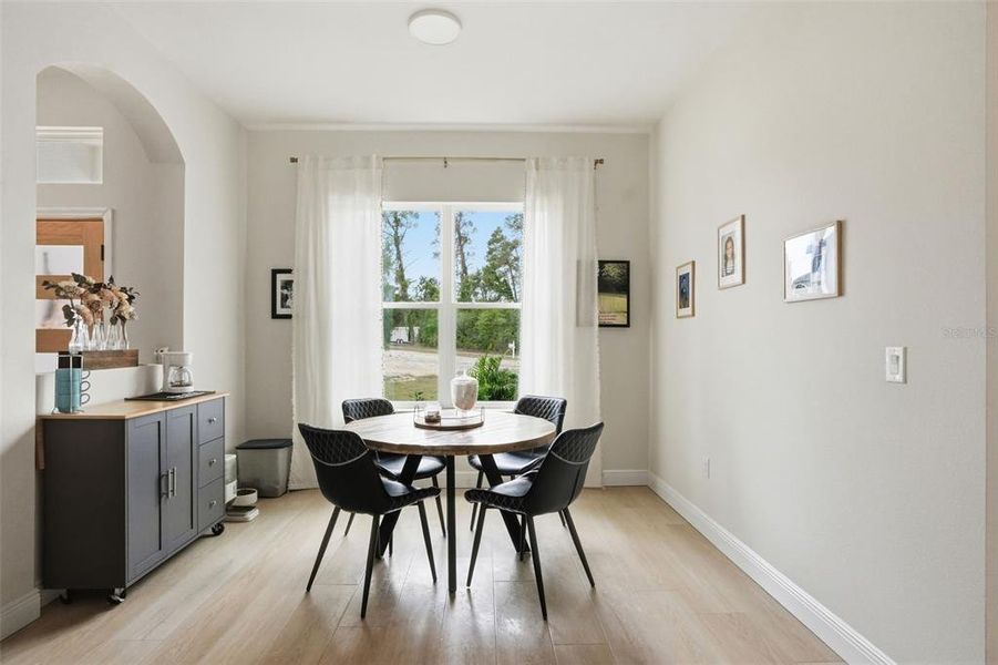 Furnished interior view inside a new home in , Weeki Wachee (Image 40).