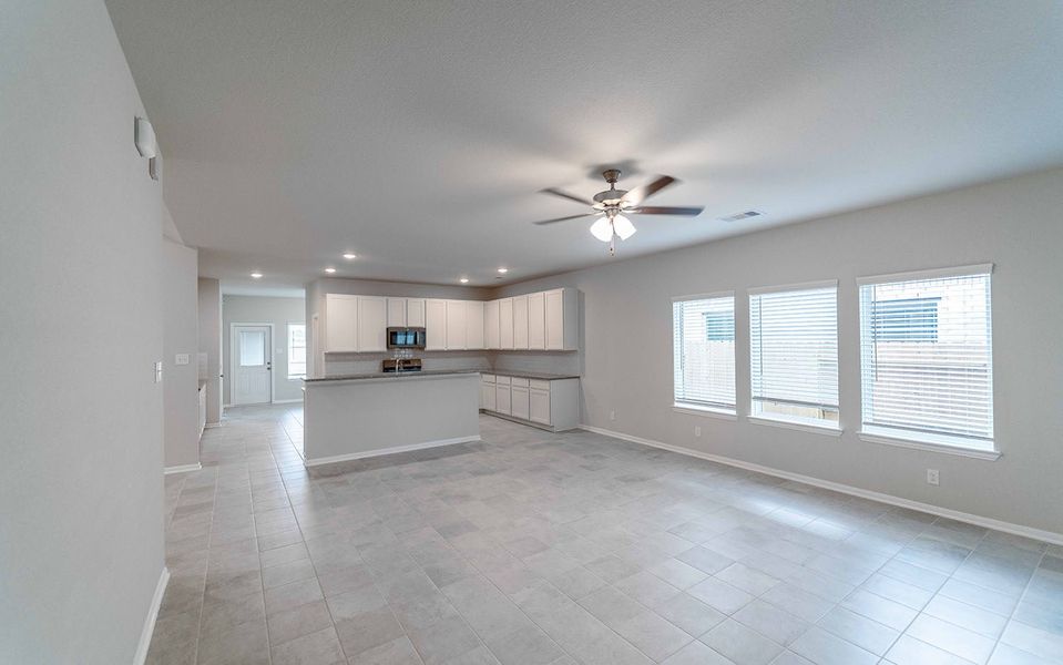 Spacious, unfurnished interior of a new home in Cypress Green, Hockley (Image 19).
