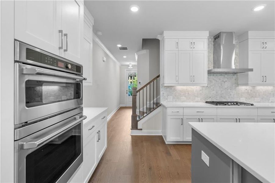 Upgraded GE CAFE Built-in Microwave and Built-in Oven - 36" 5 Burner gas cooktop - wall mounted Vent hood - that vents outside Upgraded GE CAFE Built-in Microwave and Built-in Oven - 36" 5 Burner gas cooktop - wall mounted Vent hood - that vents outside