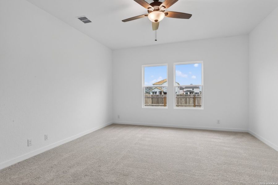 Spacious, unfurnished interior of a new home in Saddlebrook Ranch, Schertz (Image 17).